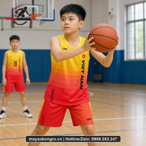 Mẫu áo bóng rổ chuyển sắc vàng cam cho trẻ tiểu học, trung học cơ sở.